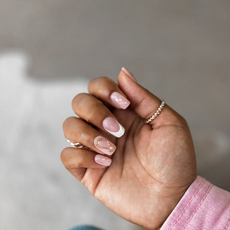 Elegance Pearl Blush Nails